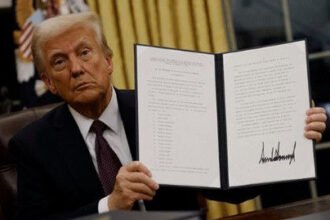 Donald Trump Signs Executive Order to End Birthright Citizenship