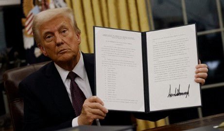 Donald Trump Signs Executive Order to End Birthright Citizenship